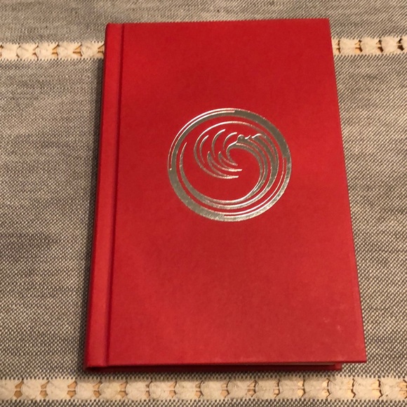 Allegiant by Veronica Roth - Picture 3 of 4